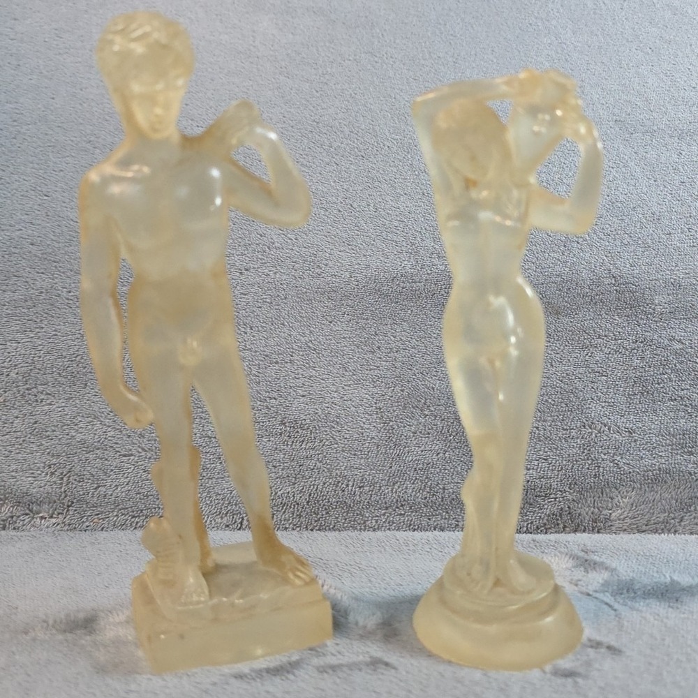 Vintage Mid Century Modern‎ Lucite Roman Inspired Figures Man And Woman 6.5 Inch